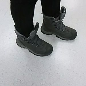 Columbia snow boots